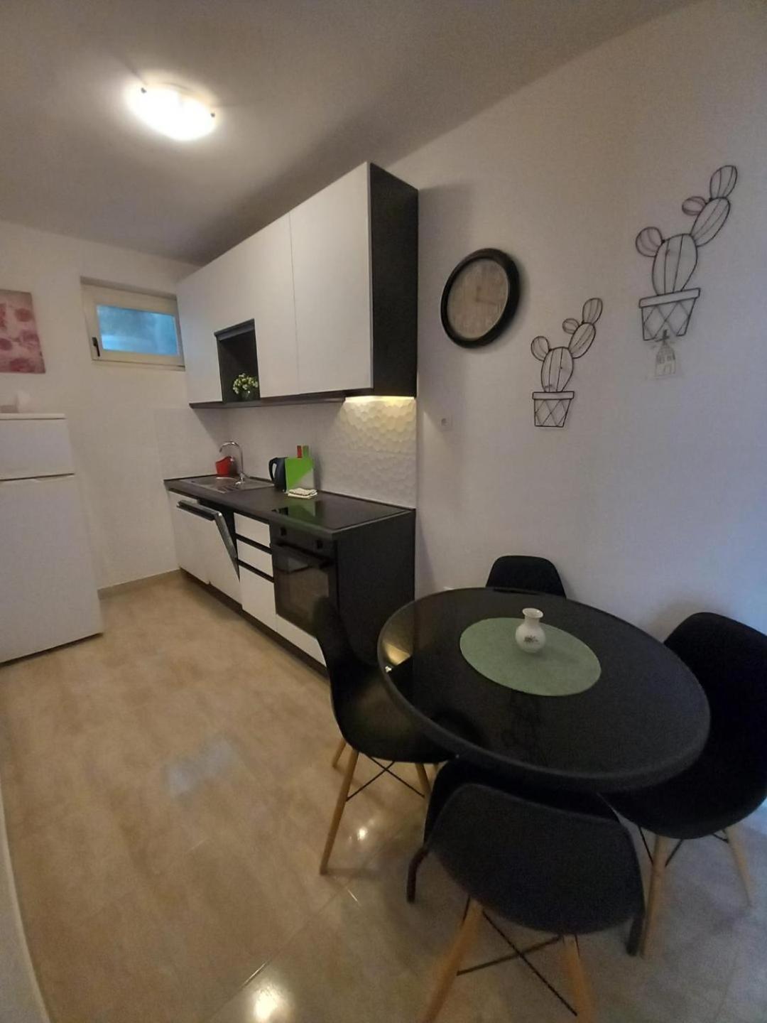Apartments Pipi Pakoštane Exteriér fotografie
